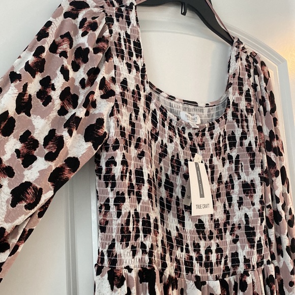 ๐ True Craft Dress ๐ - Picture 4 of 7